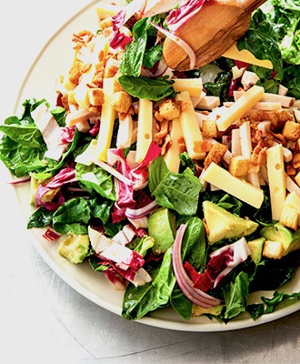 Chef's Salad with Spinach, Chicken, and Gouda 