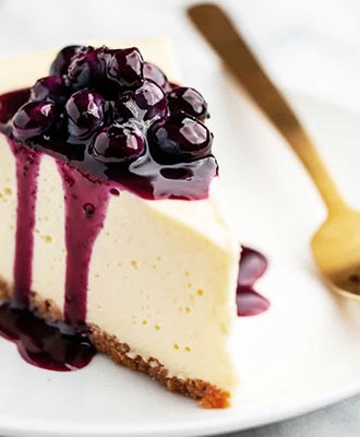 Baked Blueberry Cheesecake- with blueberry sauce