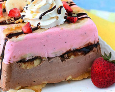 banana split ice cream cake
