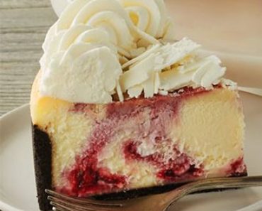 white chocolate raspberry truffle cheesecake