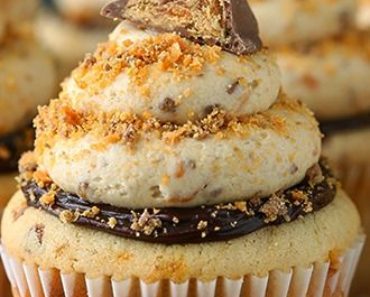 BUTTERFINGER CUPCAKES