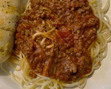 Favorite Spaghetti with Garlic Bread