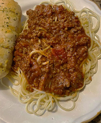 Favorite Spaghetti with Garlic Bread 