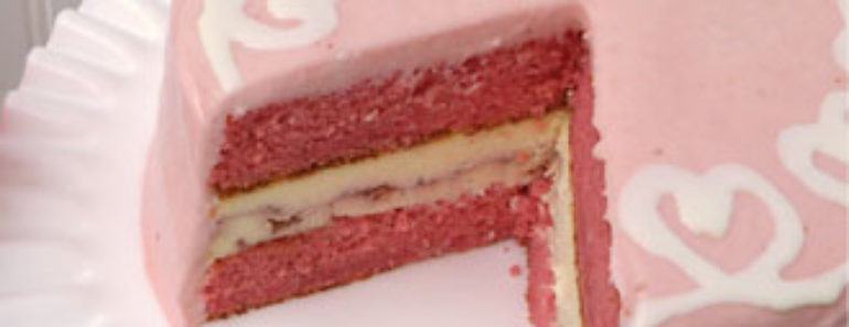 Strawberry Swirl Cheesecake Cake