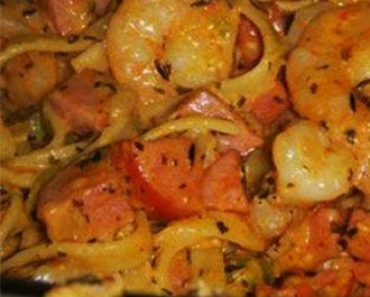 CAJUN SHRIMP & SAUSAGE PASTA