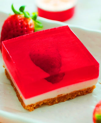 Strawberry Jellyhearts Cheesecake 