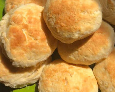 Buttermilk Biscuits