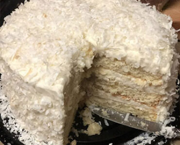 Creamy Coconut Cake