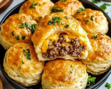 Garlic Parmesan Cheeseburger Bombs